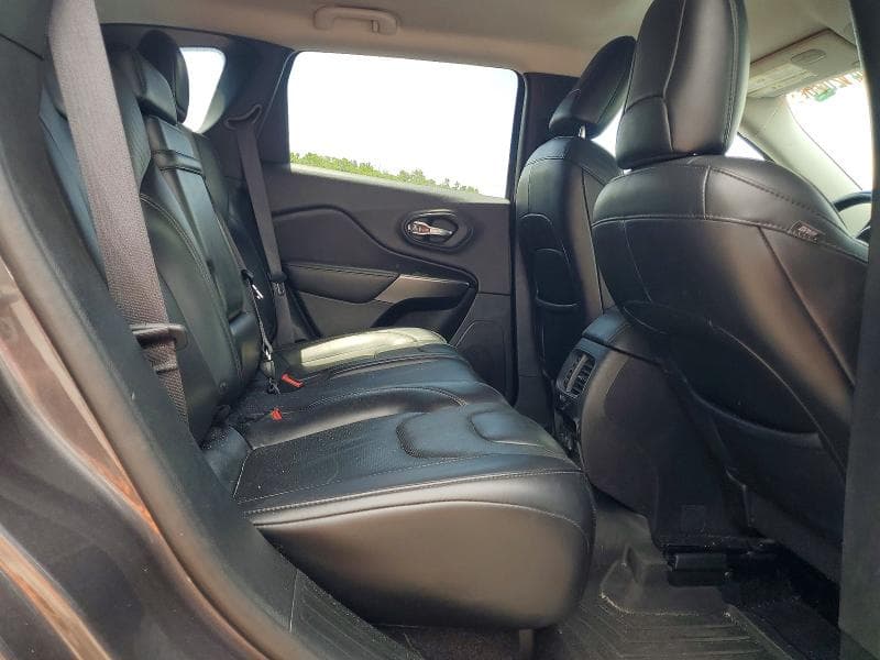 2019 JEEP CHEROKEE LIMITED 11