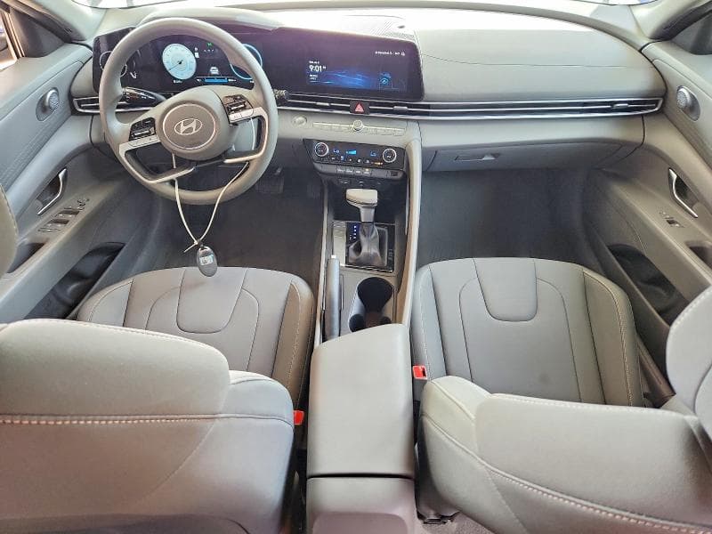 2024 HYUNDAI ELANTRA SEL 8