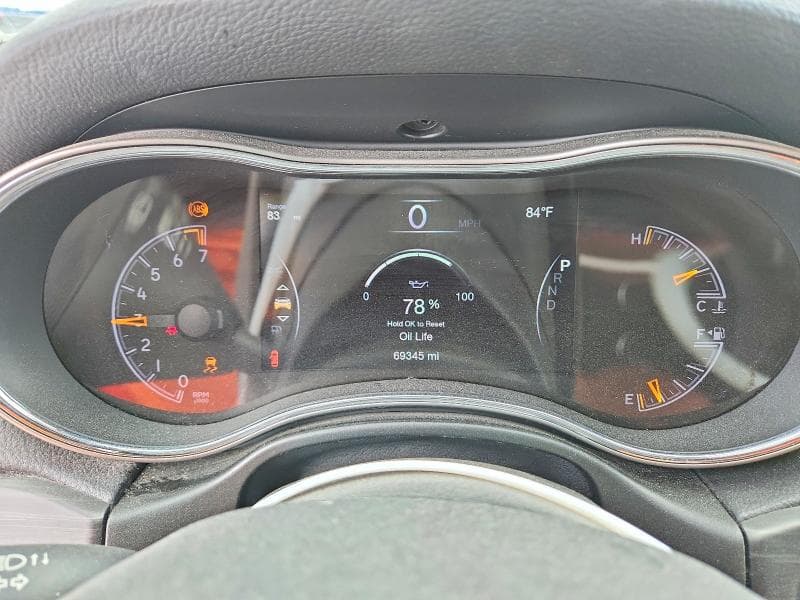 2022 JEEP GRAND CHEROKEE LAREDO E 9