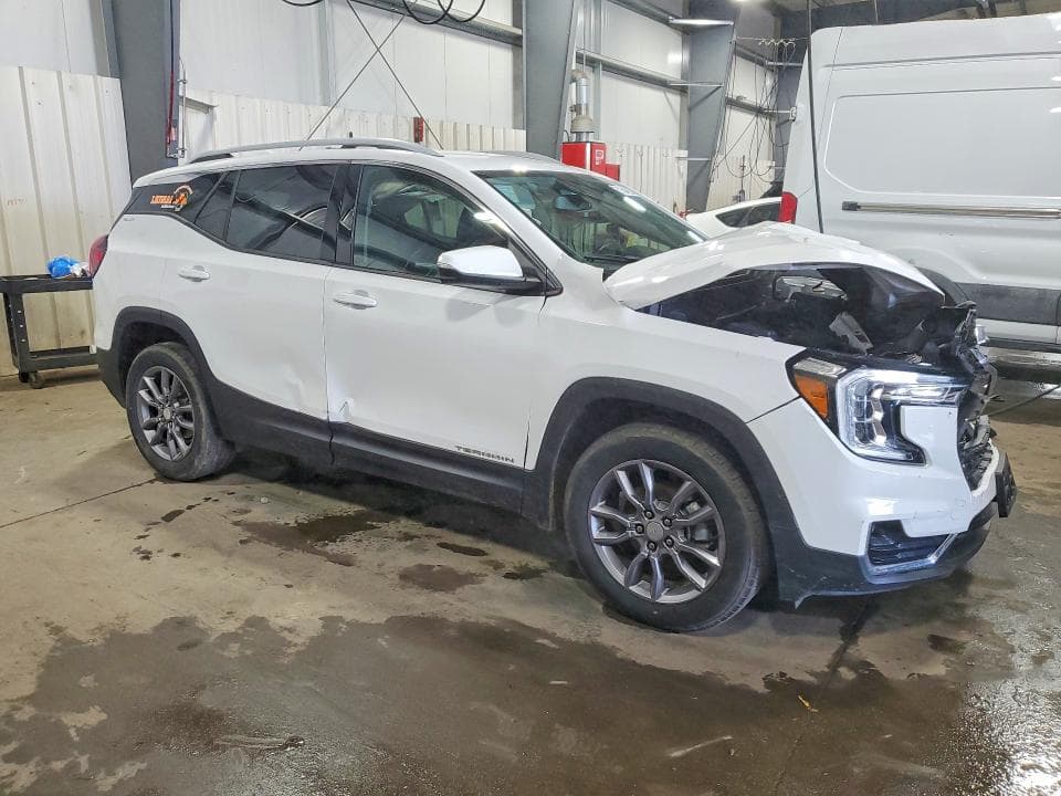 2024 GMC TERRAIN SLT 4