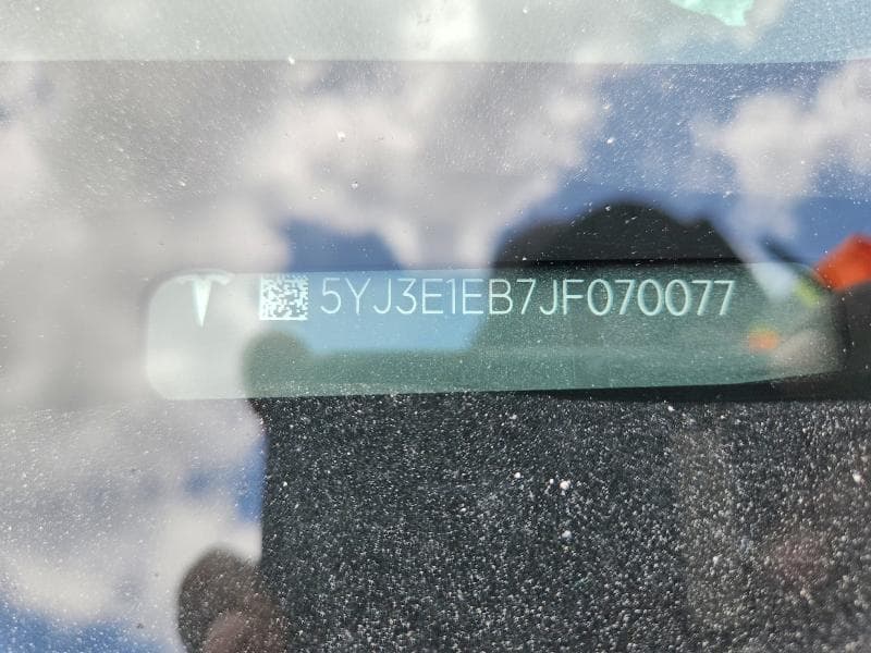 2018 TESLA MODEL 3 12