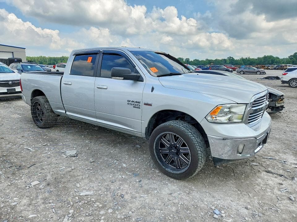 2019 RAM 1500 CLASSIC SLT 4