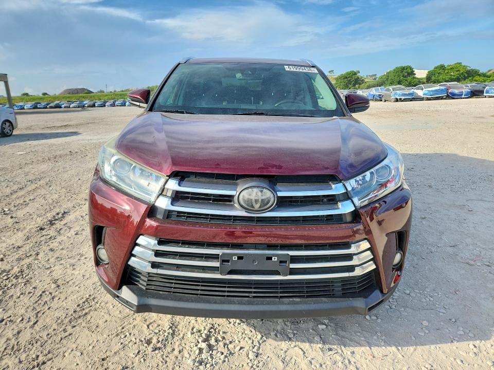 2018 TOYOTA HIGHLANDER LIMITED 5
