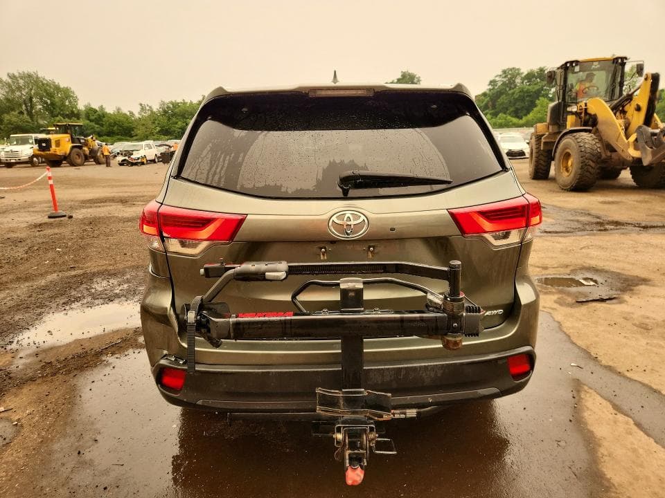 2018 TOYOTA HIGHLANDER XLE 6
