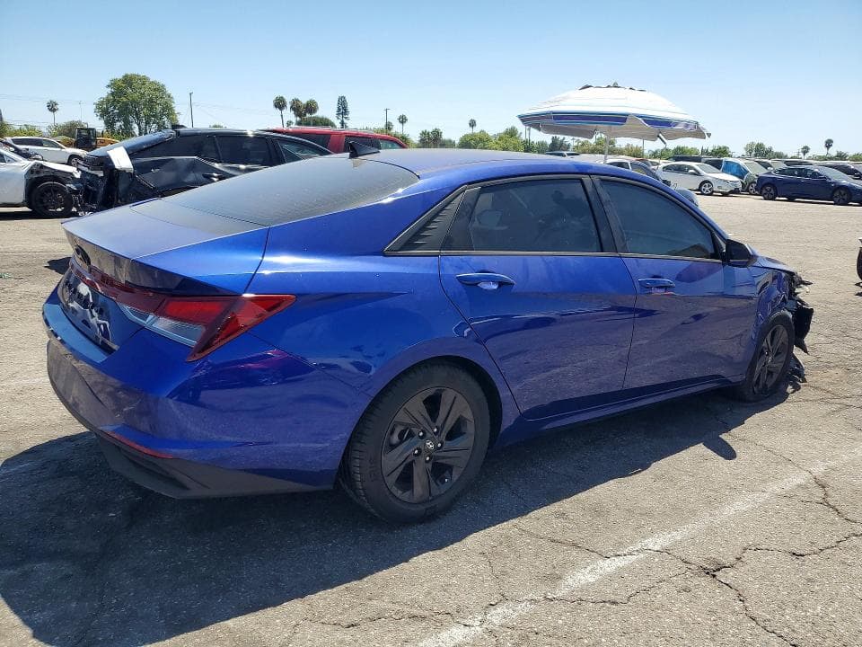 2021 HYUNDAI ELANTRA SEL 3