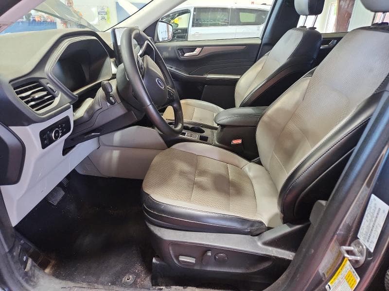 2023 FORD ESCAPE 7