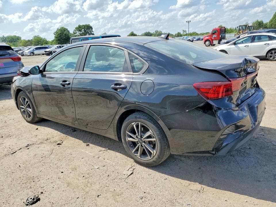 2023 KIA FORTE LXS 2