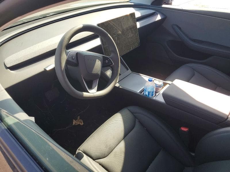 2026 TESLA MODEL 3 8