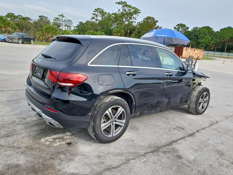 2020 MERCEDES-BENZ GLC 300 3