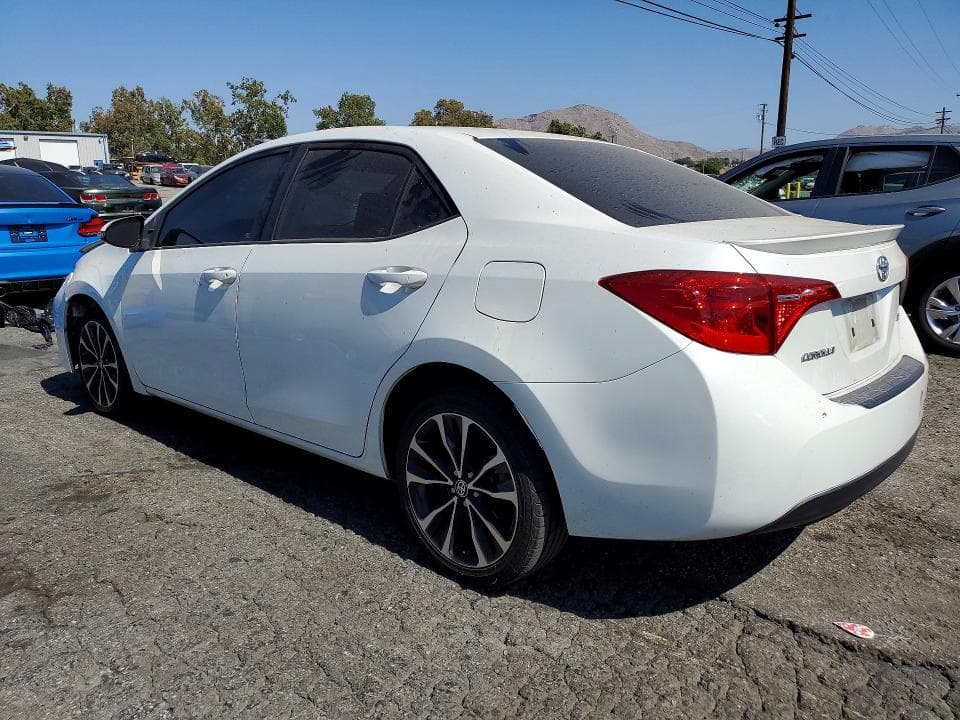 2017 TOYOTA COROLLA SE 2