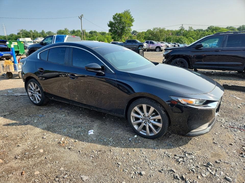 2021 MAZDA 3 SELECT 4