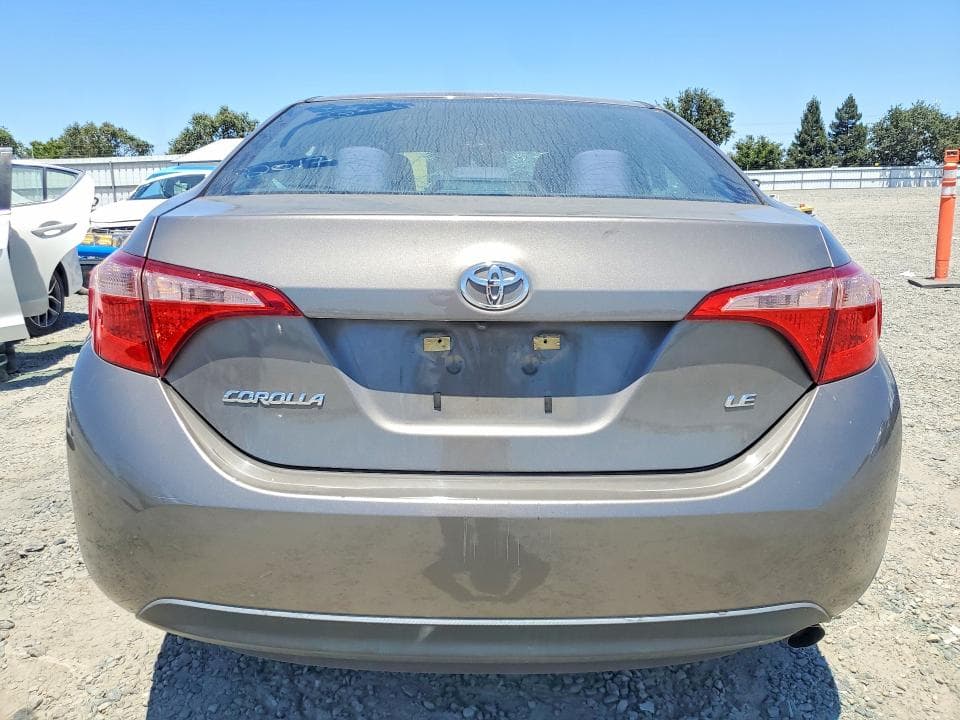 2017 TOYOTA COROLLA LE 6