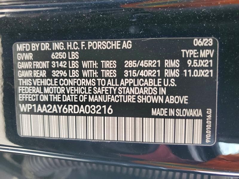2024 PORSCHE CAYENNE 12