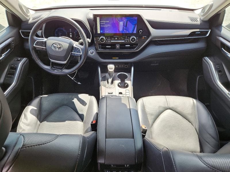 2023 TOYOTA HIGHLANDER HYBRID LIMITED 8