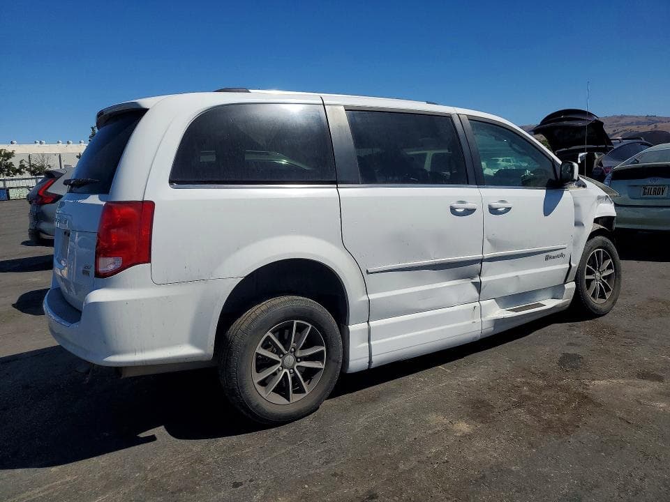 2017 DODGE GRAND CARAVAN SXT 3
