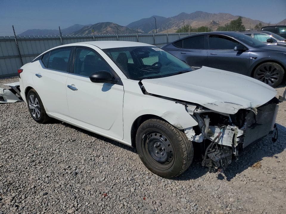 2022 NISSAN ALTIMA S 4