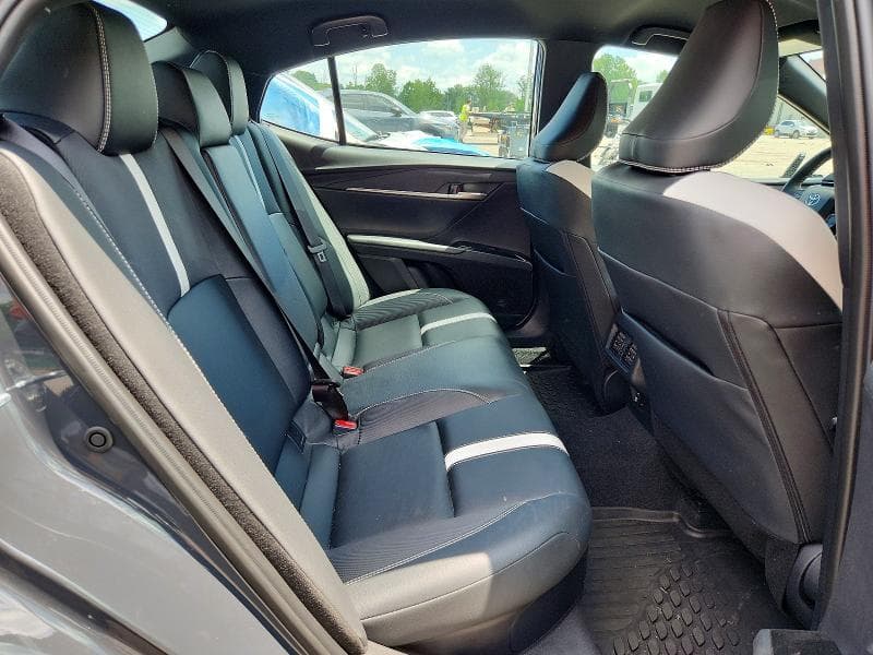 2026 TOYOTA CAMRY SE 10