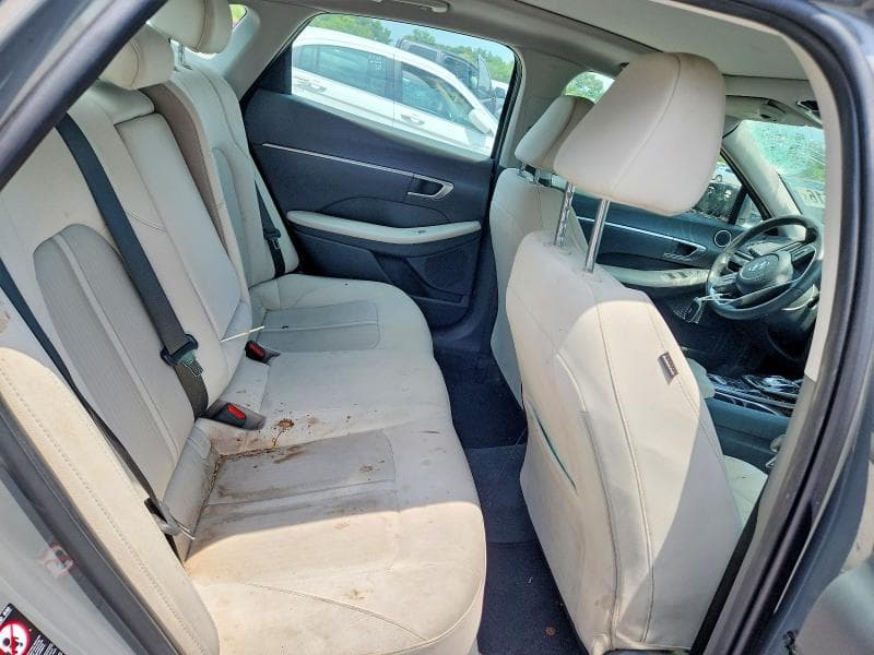 2022 HYUNDAI SONATA SEL 10