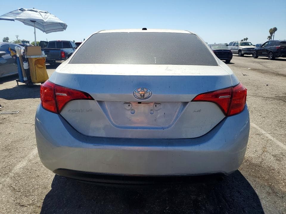 2017 TOYOTA COROLLA SE 6
