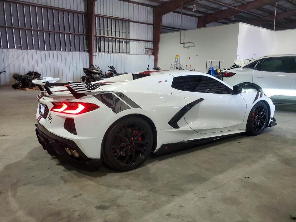 2023 CHEVROLET CORVETTE STINGRAY 2LT 3