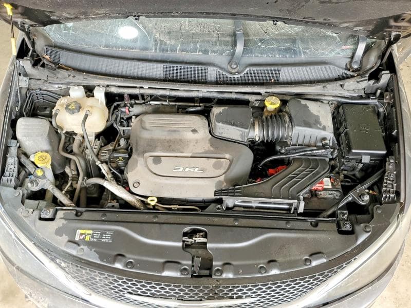 2017 CHRYSLER PACIFICA TOURING 12