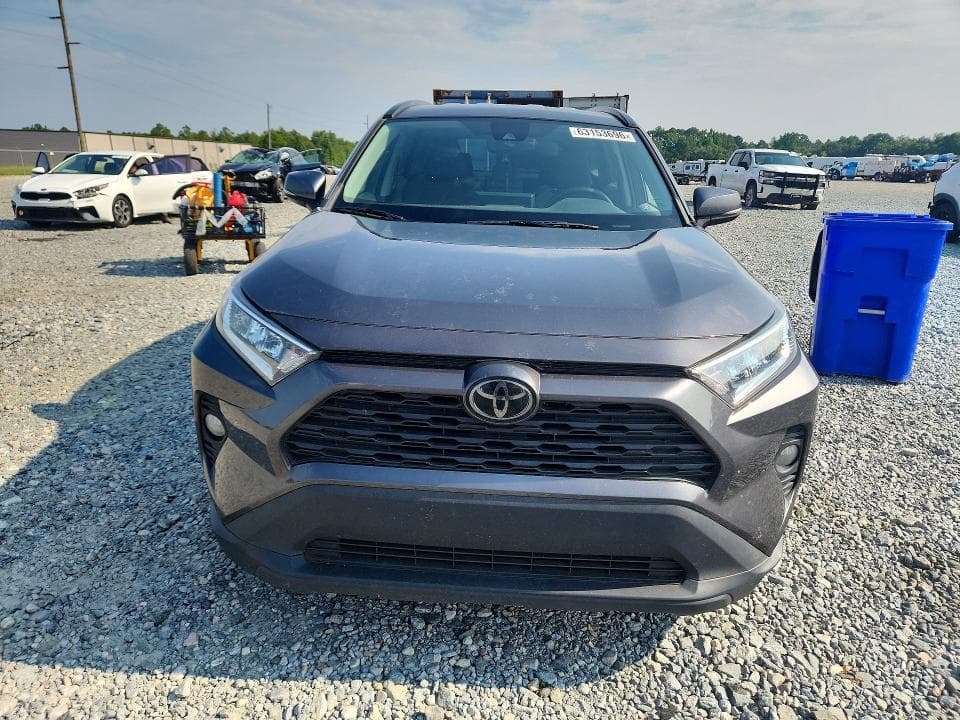 2021 TOYOTA RAV4 XLE 5