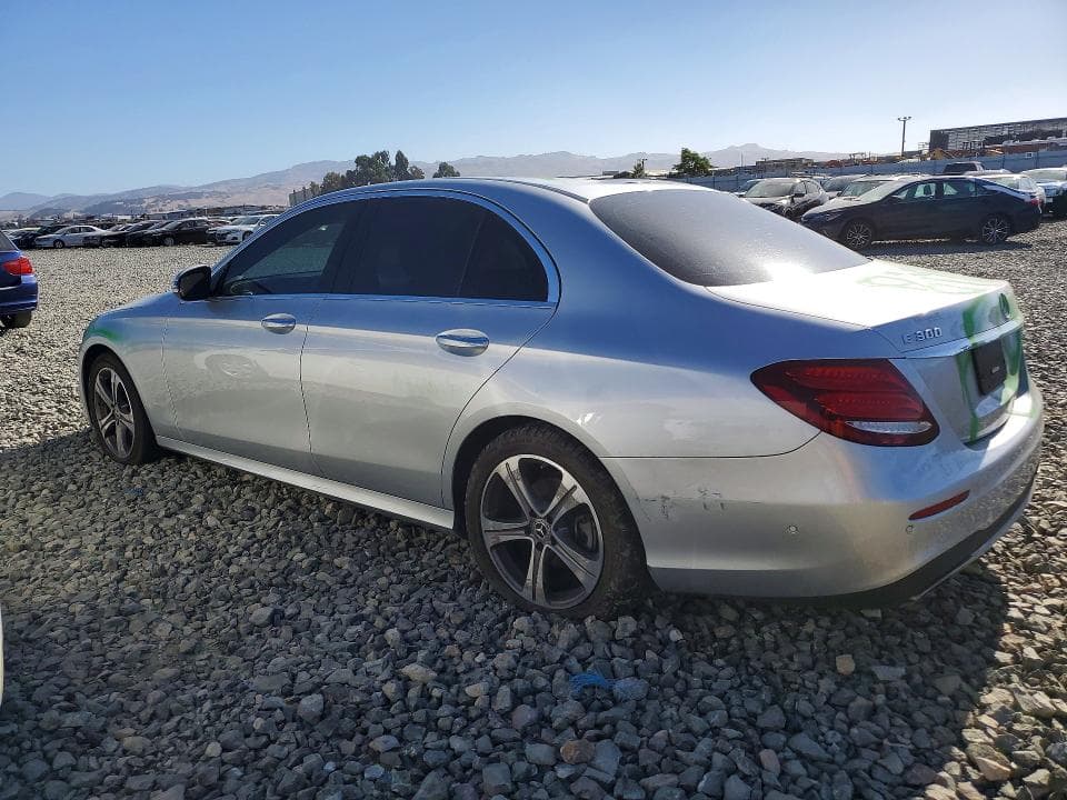 2018 MERCEDES-BENZ E 300 2