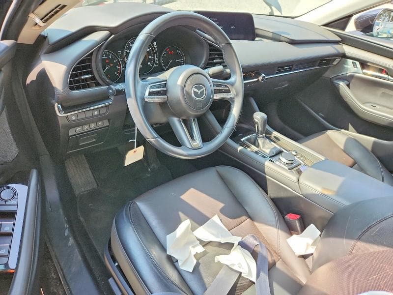 2021 MAZDA 3 PREMIUM 8