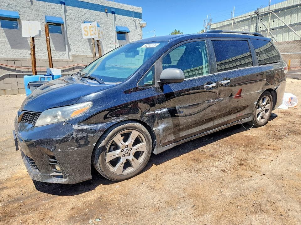 2018 TOYOTA SIENNA SE 8-PASSENGER