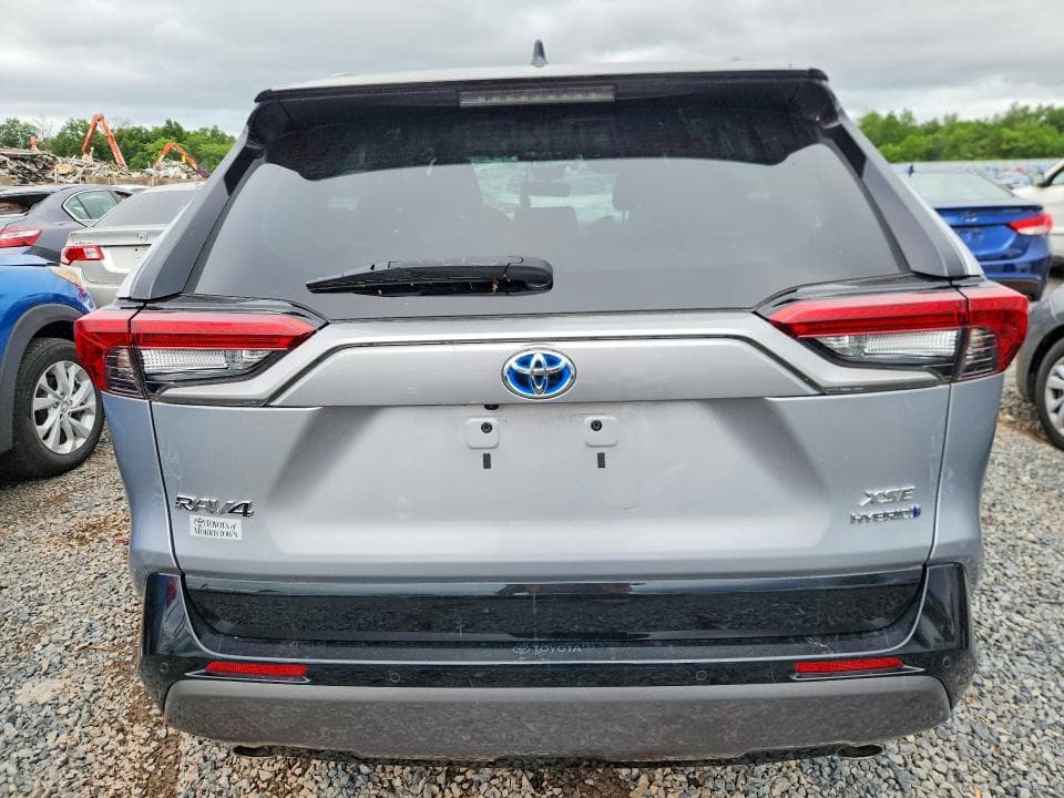 2021 TOYOTA RAV4 XSE 6