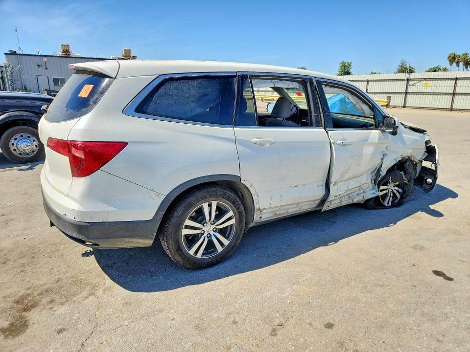 2017 HONDA PILOT EX 3