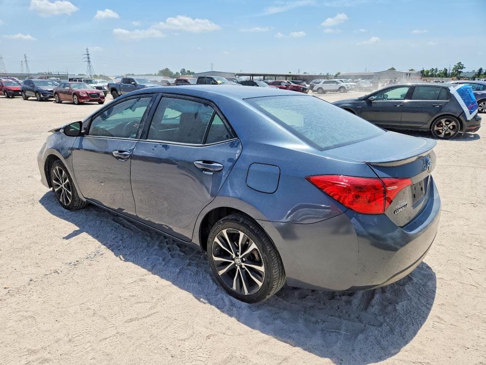 2018 TOYOTA COROLLA SE 2