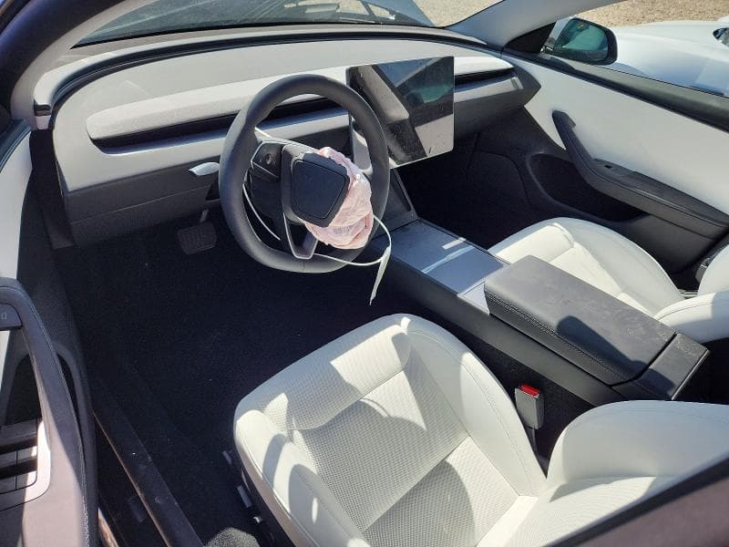 2026 TESLA MODEL 3 8