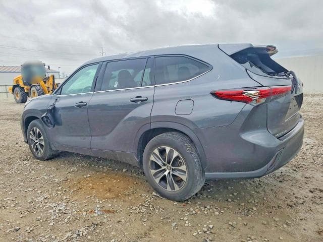 2020 TOYOTA HIGHLANDER XLE 2