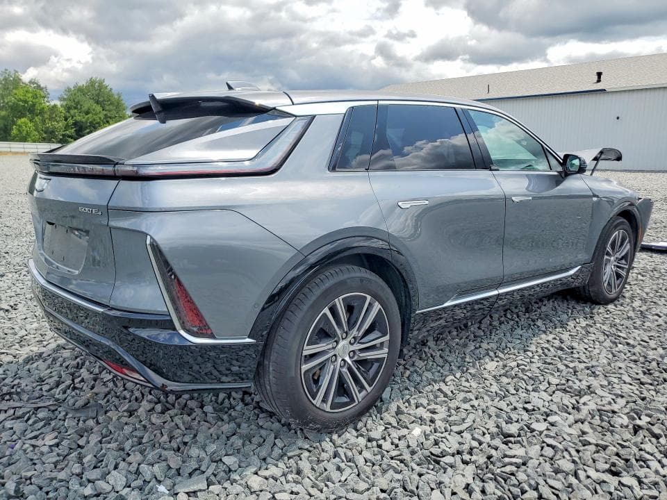 2023 CADILLAC LYRIQ LUXURY 3