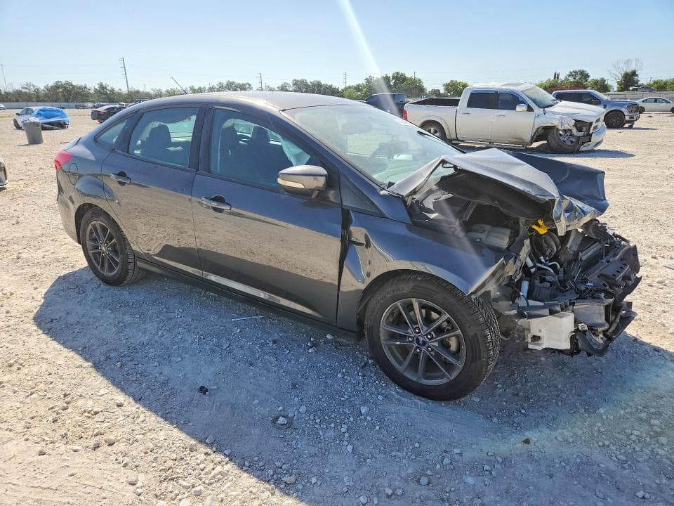 2018 FORD FOCUS SE 4