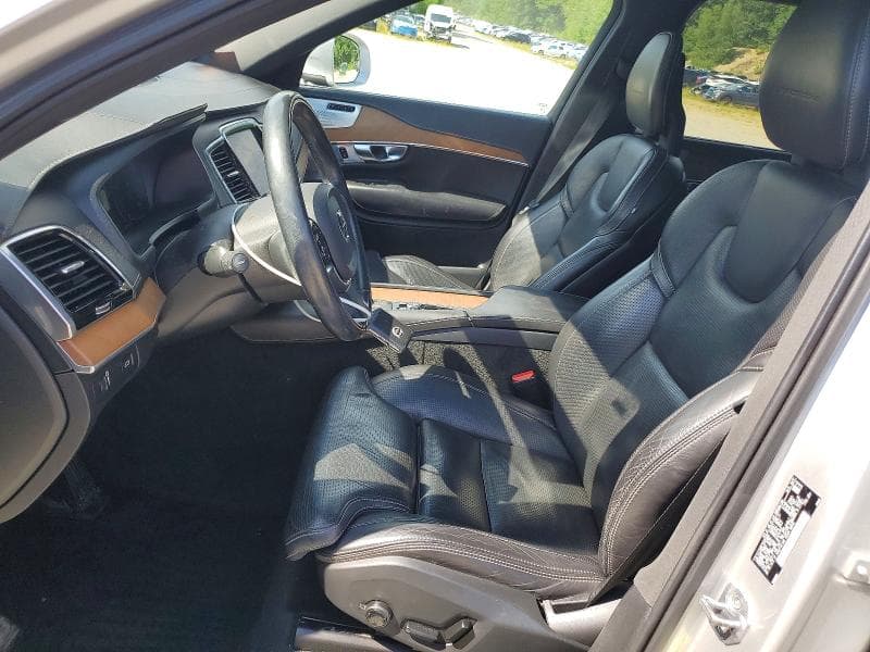 2017 VOLVO XC90 T6 7