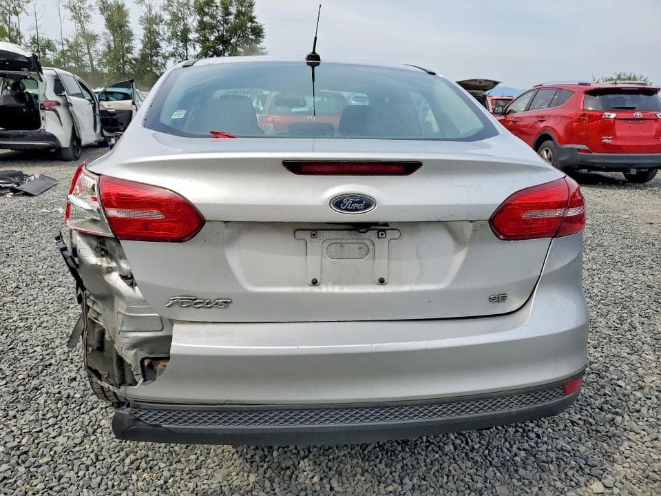 2018 FORD FOCUS SE 6