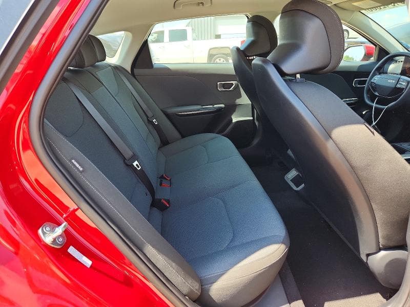 2025 KIA K4 LXS 10