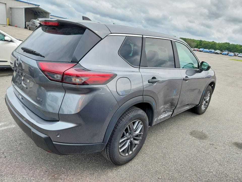 2024 NISSAN ROGUE S 3