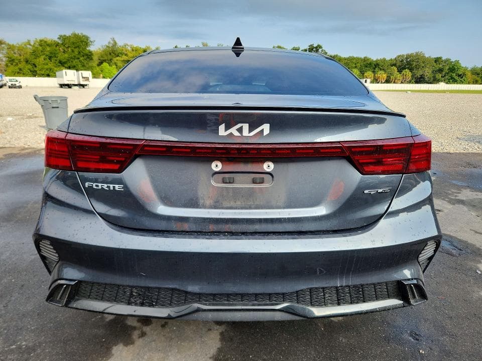 2024 KIA FORTE GT LINE 6