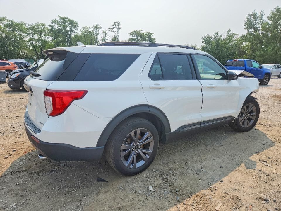 2022 FORD EXPLORER XLT 3