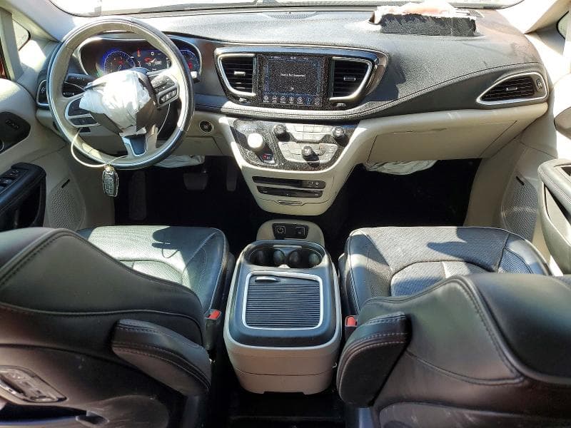 2018 CHRYSLER PACIFICA LIMITED 8