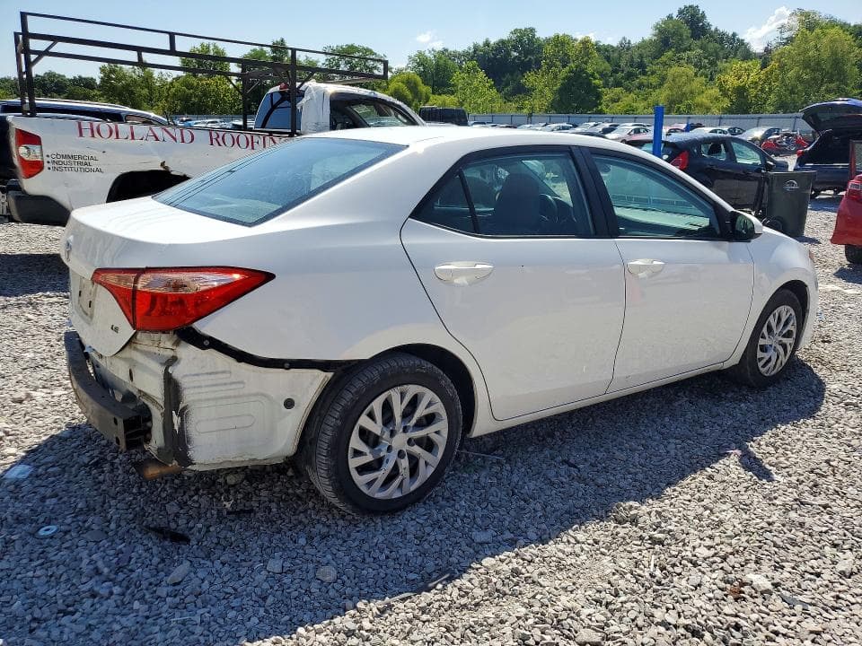 2017 TOYOTA COROLLA LE 3