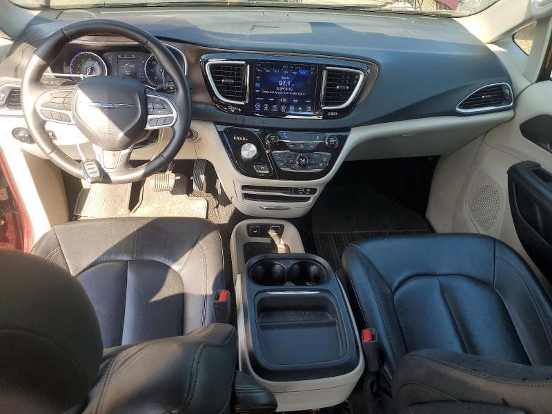 2017 CHRYSLER PACIFICA TOURING L 8