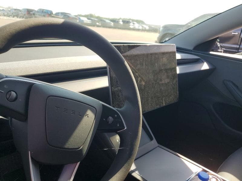 2026 TESLA MODEL 3 9