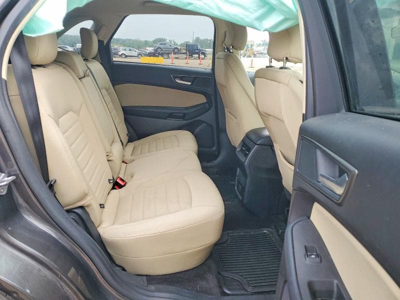 2018 FORD EDGE SE 11