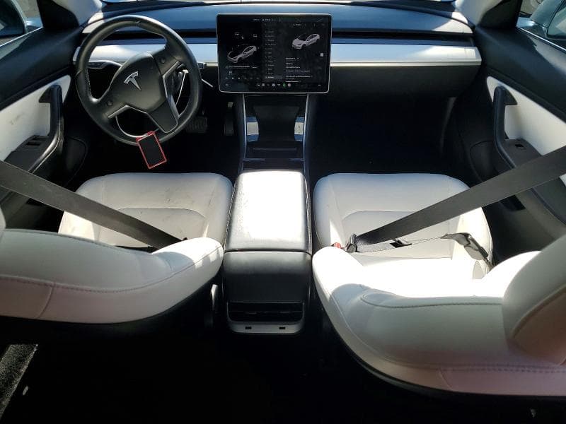 2018 TESLA MODEL 3 8