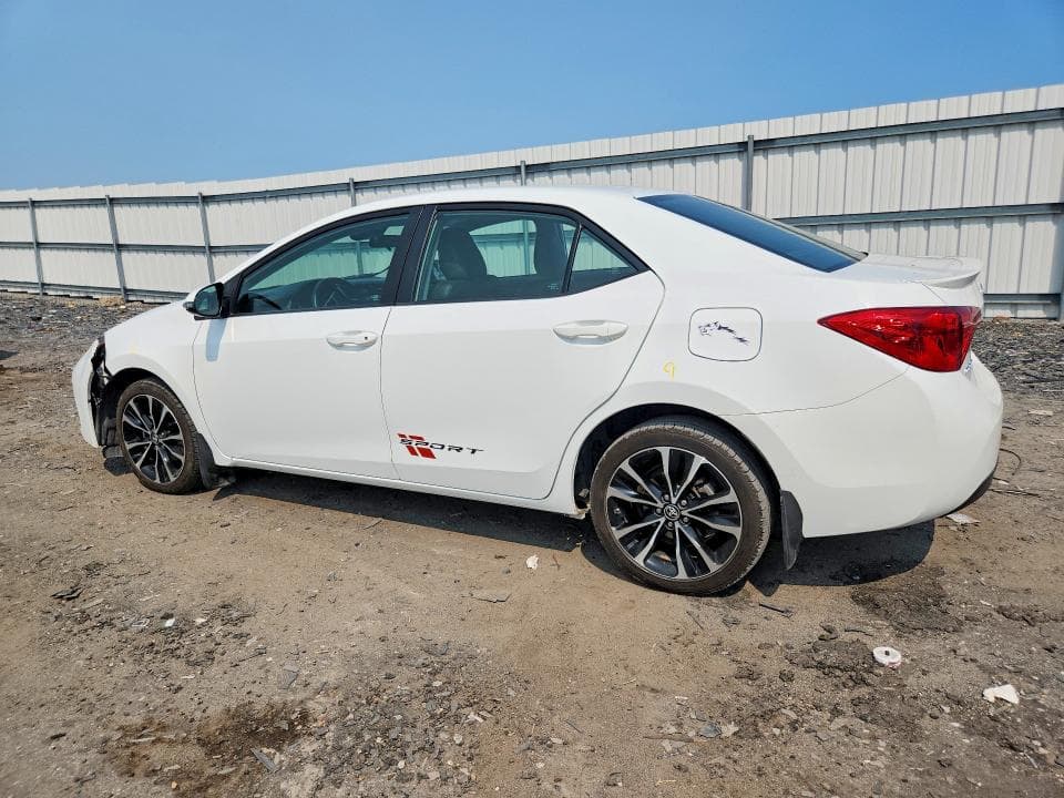 2017 TOYOTA COROLLA SE 2