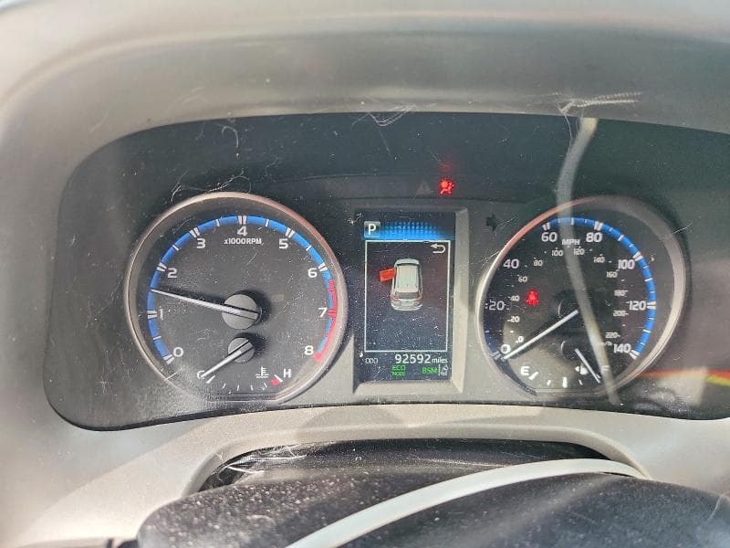 2017 TOYOTA RAV4 XLE 9